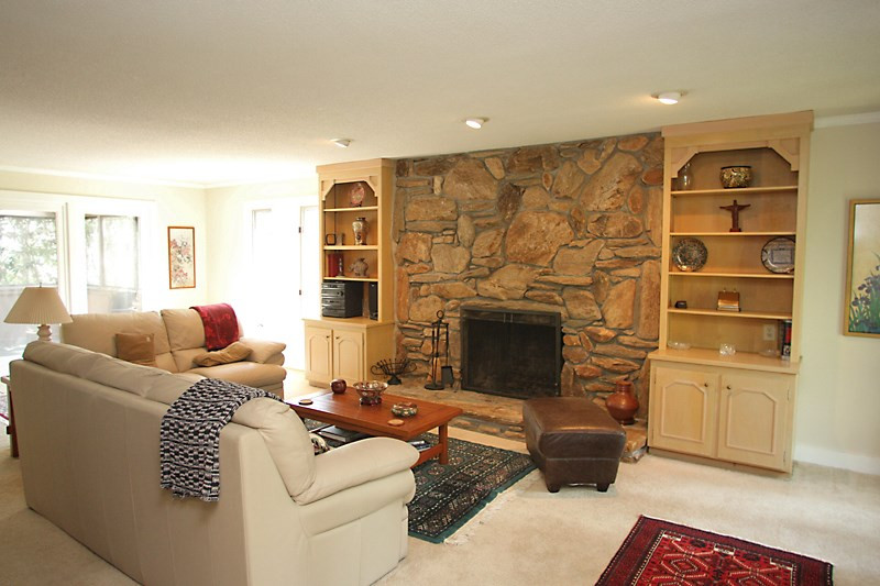10604 Chinkapin Place Raleigh, NC 27613 - Photo 2 of 14 Photo 2