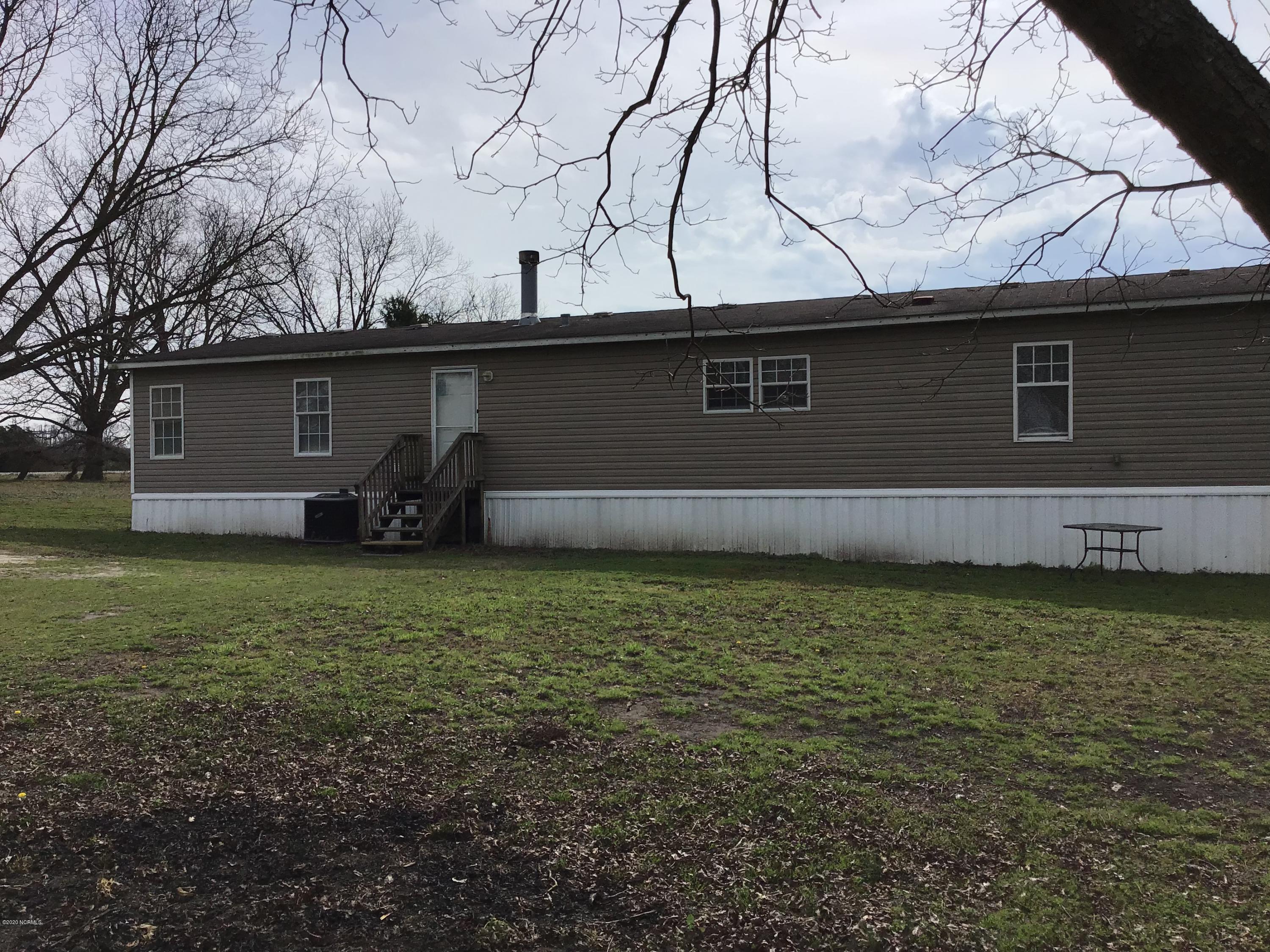 3562 East Darden Road Faison, NC 28341 - Photo 3 of 23 20FB348B-8A5B-4A63-8F88-23415CEA6AAD