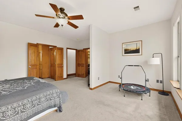 $431,900 | 185 Silver Lakes Drive, Sunset, TX 76270