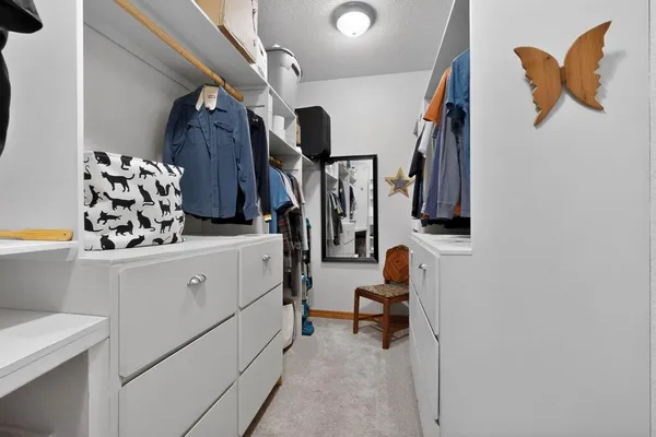 $431,900 | 185 Silver Lakes Drive, Sunset, TX 76270