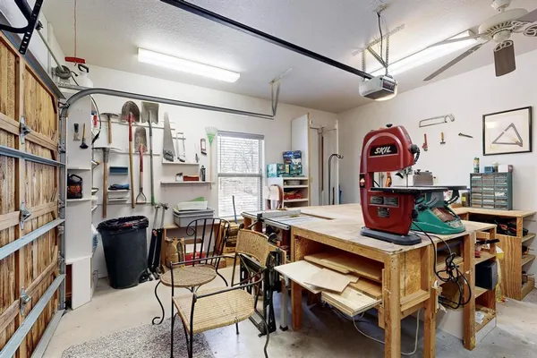 $431,900 | 185 Silver Lakes Drive, Sunset, TX 76270