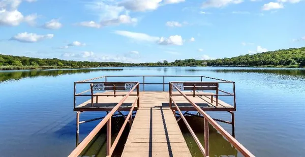 $431,900 | 185 Silver Lakes Drive, Sunset, TX 76270