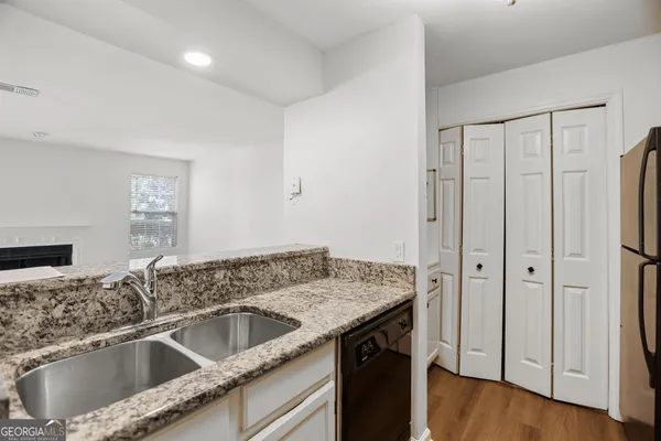 $240,000 | 818 Ridgefield Drive, Peachtree City, GA 30269