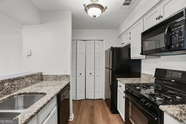 $240,000 | 818 Ridgefield Drive, Peachtree City, GA 30269