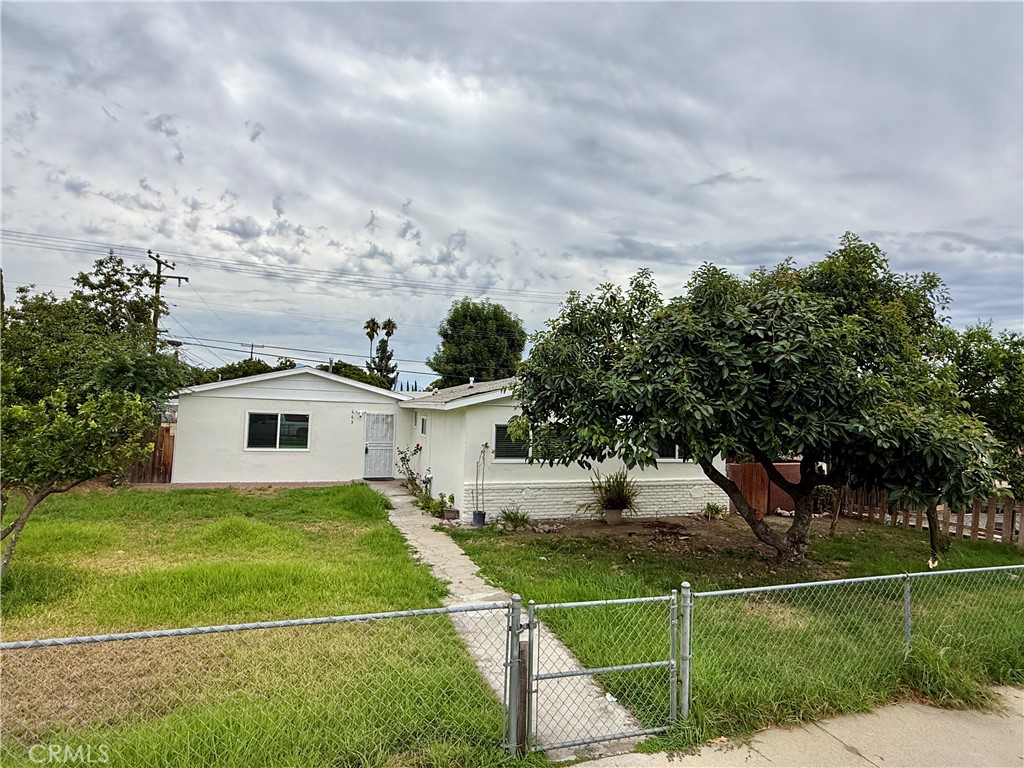 665 North Pepper Avenue Rialto, CA 92376 - Photo 1 of 1 Gallery Image 1
