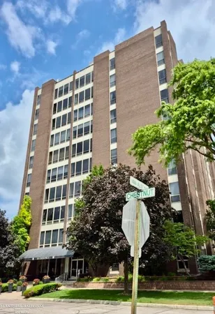 $150,000 | 20 Chestnut Street, Wyandotte, MI 48192