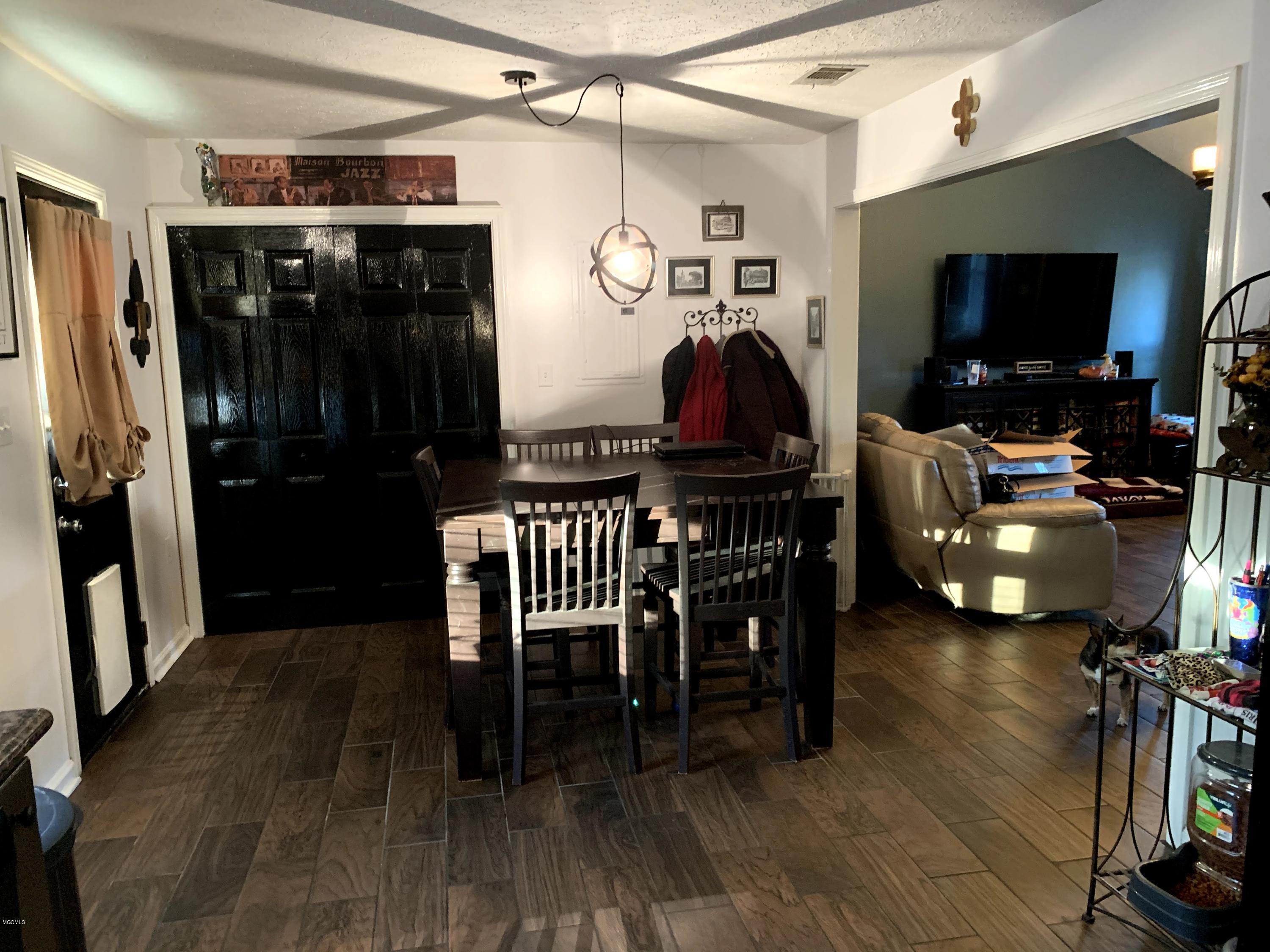 22086 Rayvan Lane Kiln, MS 39556 - Photo 11 of 22 Breakfast Area