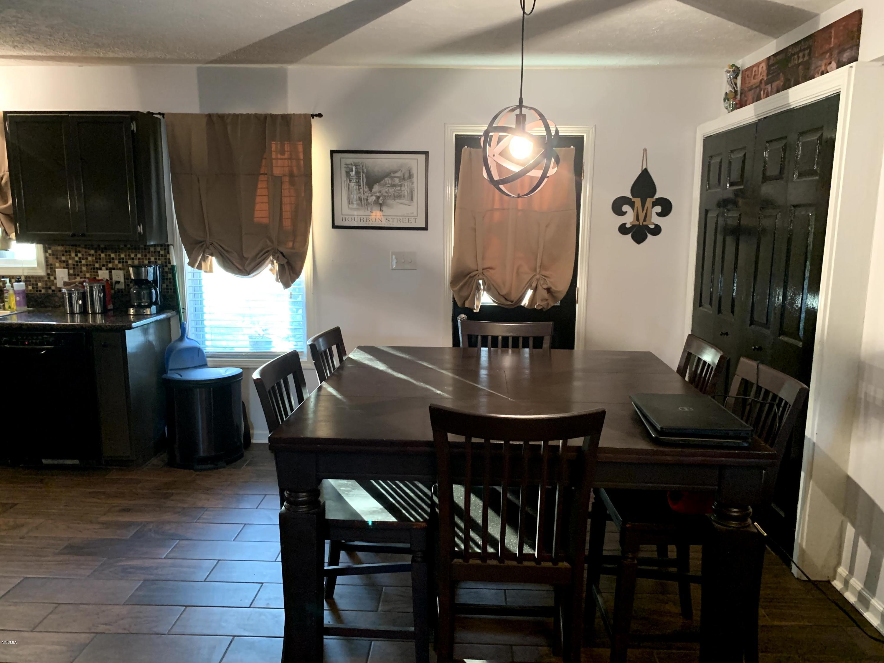 22086 Rayvan Lane Kiln, MS 39556 - Photo 12 of 22 Breakfast Area