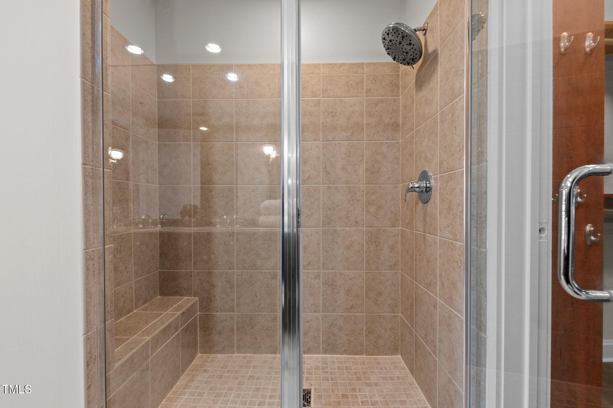 618 North Boylan Avenue, Unit 826 Raleigh, NC 27603 - Photo 16 of 37 48-web-or-mls-DSC_6143