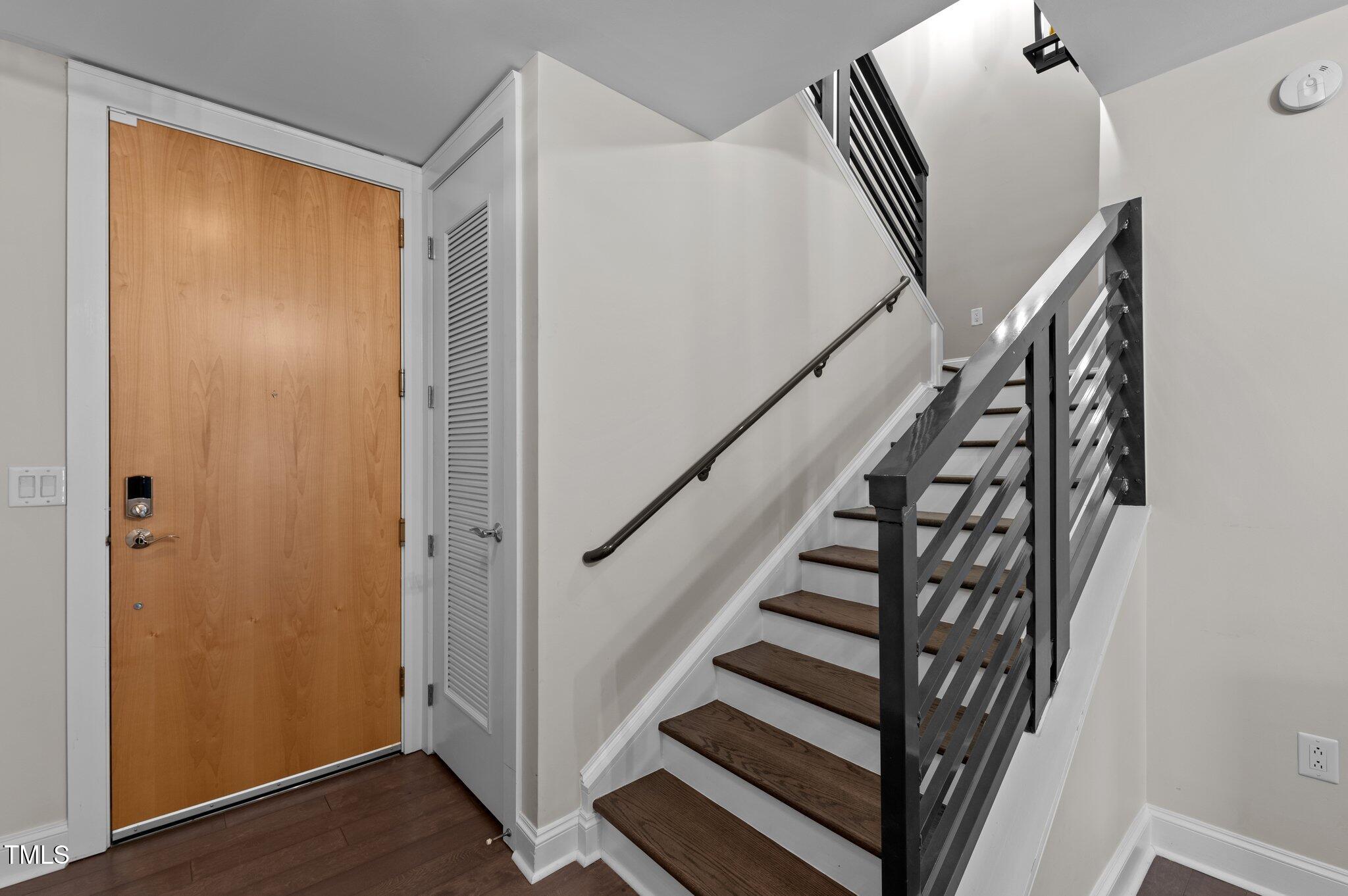 618 North Boylan Avenue, Unit 826 Raleigh, NC 27603 - Photo 23 of 37 51-web-or-mls-DSC_6152