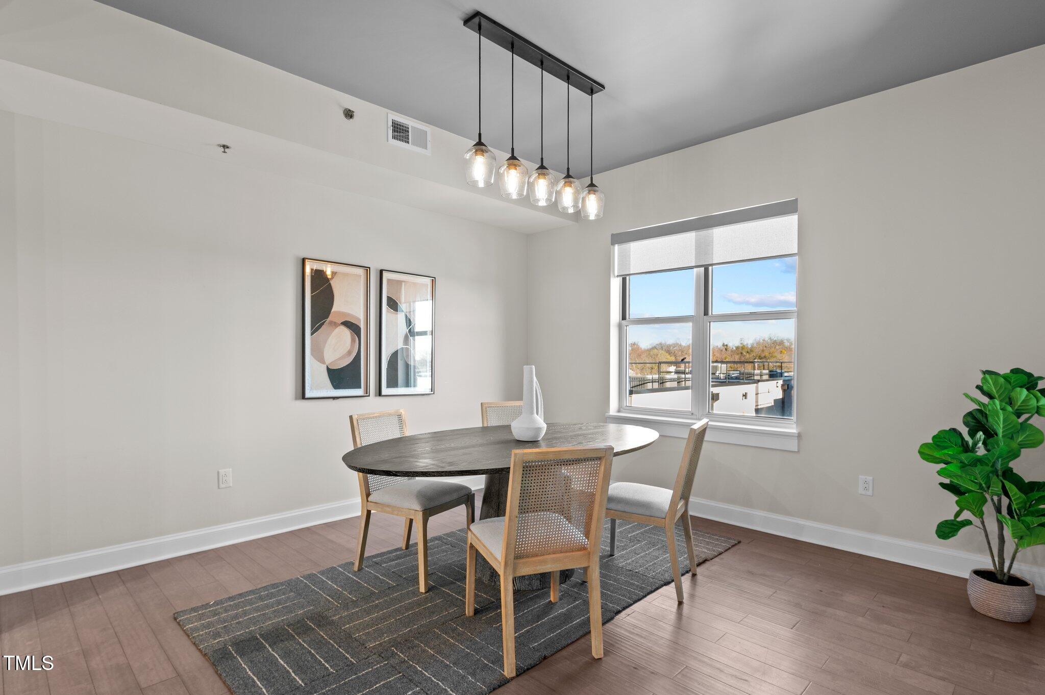 618 North Boylan Avenue, Unit 826 Raleigh, NC 27603 - Photo 6 of 37 32-web-or-mls-DSC_6095