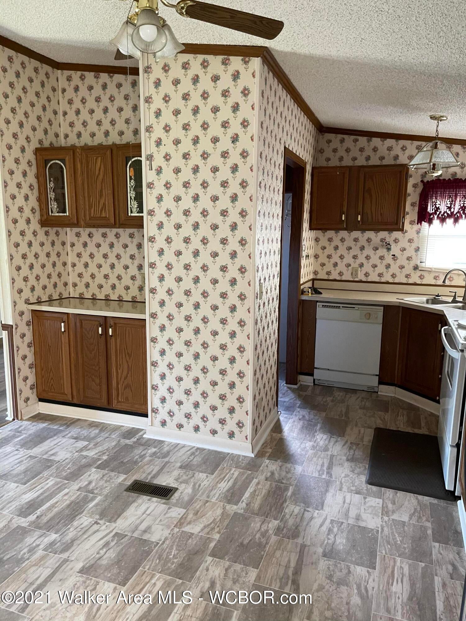 79 Gregory Road Jasper, AL 35503 - Photo 2 of 8 Gallery Image 2