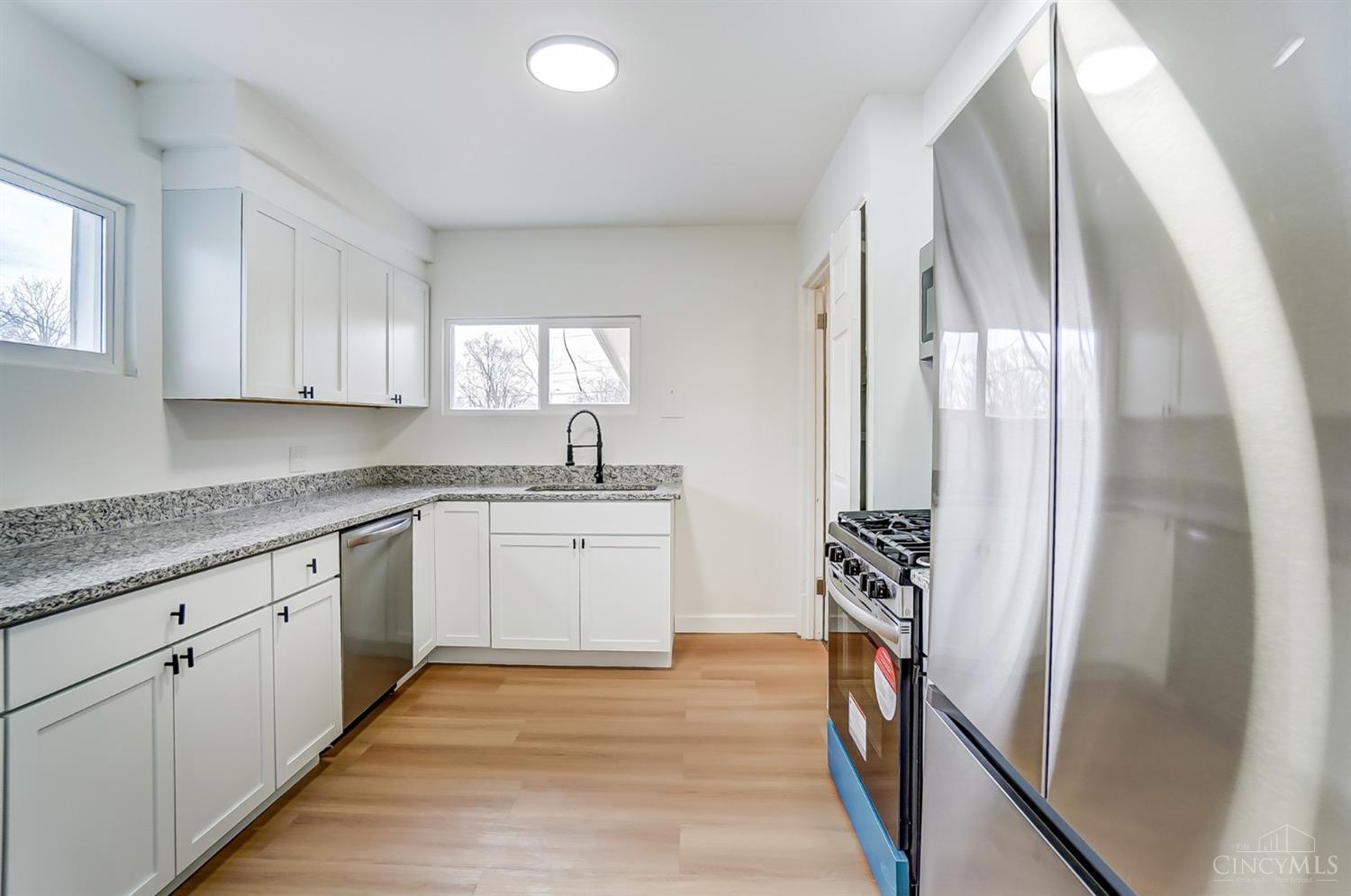 237 Spinning Road Riverside, OH 45431 - Photo 7 of 35 Gallery Image 7