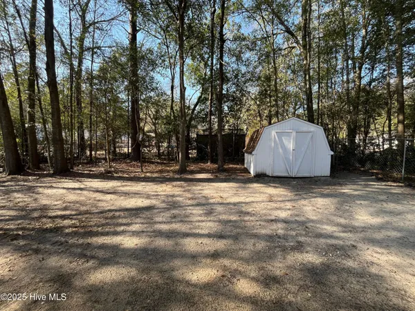 $1,700 | 907 North Sycamore Street, Aberdeen, NC 28315