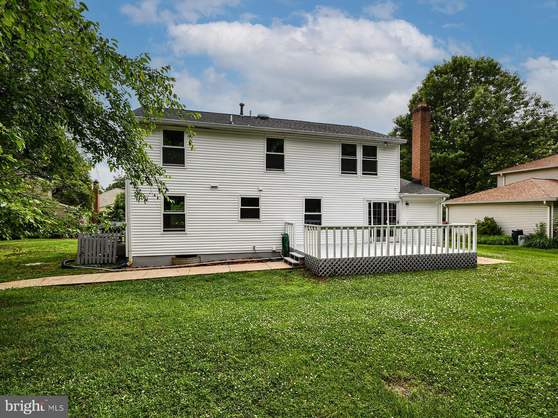 21 Windmill Court Silver Spring, MD 20905 - Photo 3 of 61 Gallery Image 3