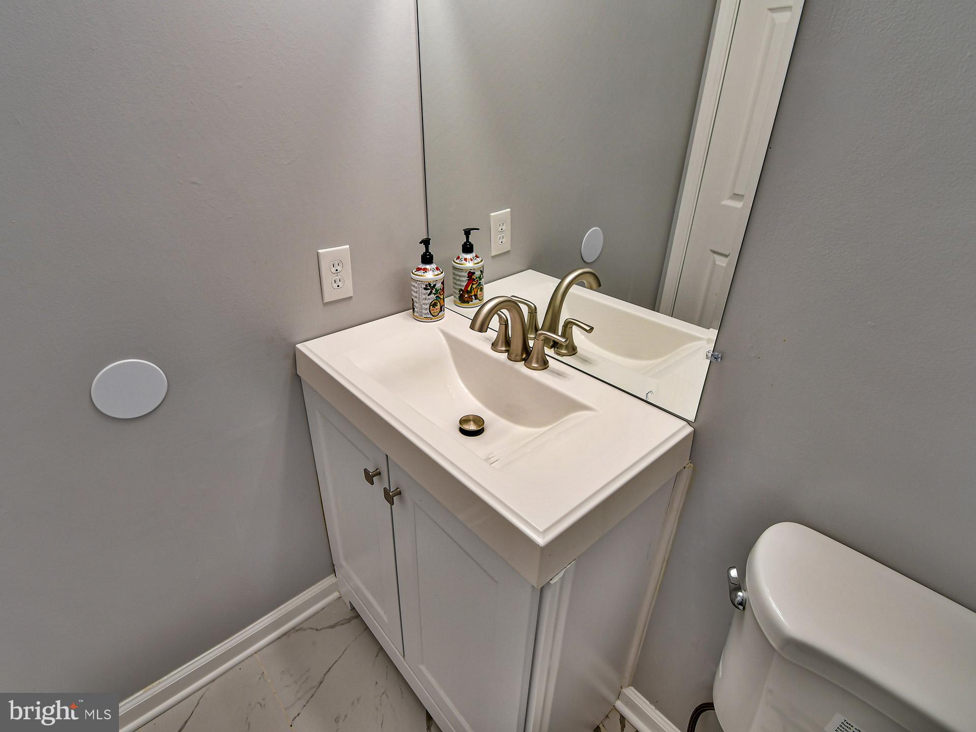 21 Windmill Court Silver Spring, MD 20905 - Photo 21 of 61 Gallery Image 21