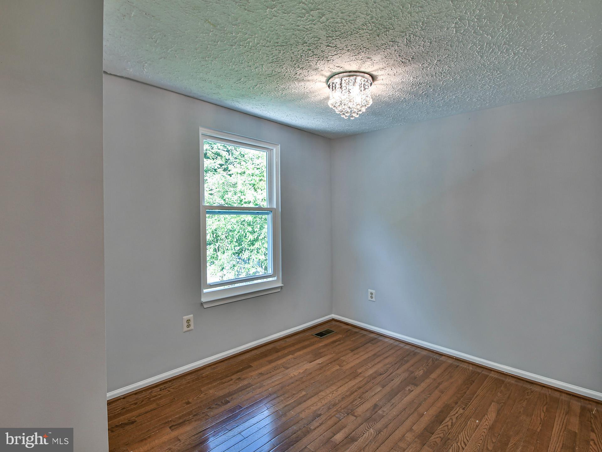 21 Windmill Court Silver Spring, MD 20905 - Photo 31 of 61 Gallery Image 31