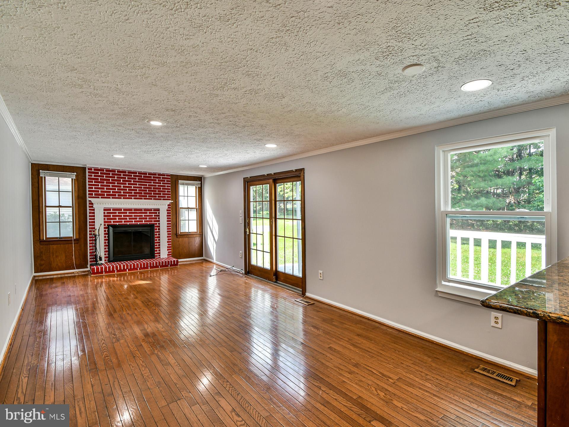 21 Windmill Court Silver Spring, MD 20905 - Photo 7 of 61 Gallery Image 7