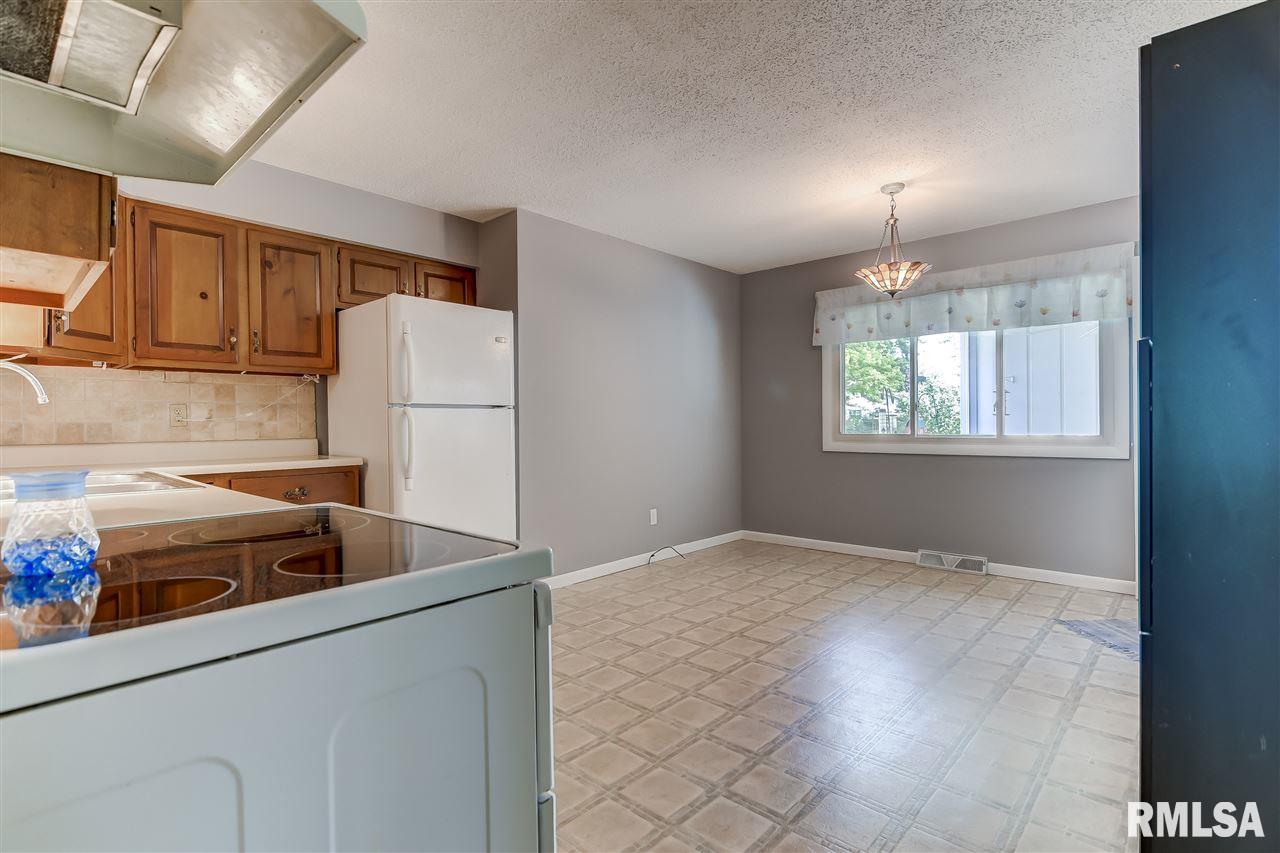 2230 East Hazel Dell Road Springfield, IL 62703 - Photo 21 of 36