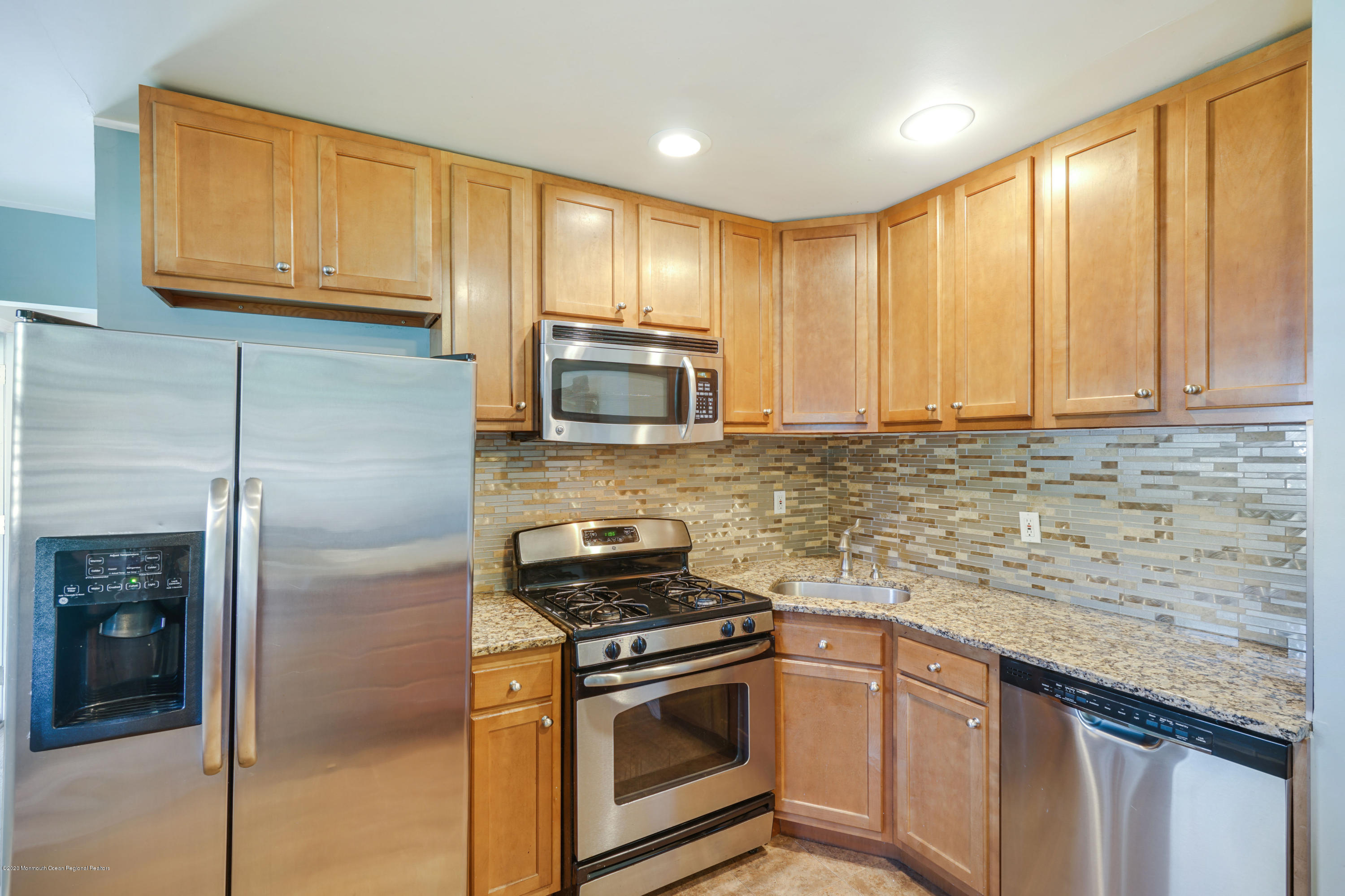22 Tarrytown Road Manalapan, NJ 07726 - Photo 14 of 33 020_dsc09815