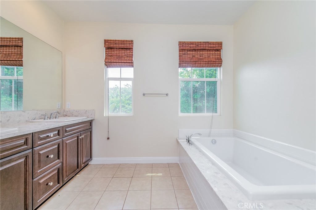 219 Wicker Irvine, CA 92618 - Photo 21 of 25