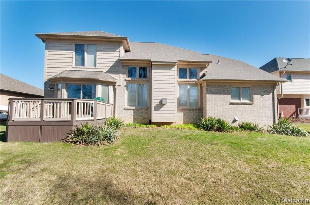 1934 South Shore Drive Rochester Hills, MI 48307 - Photo 34 of 42