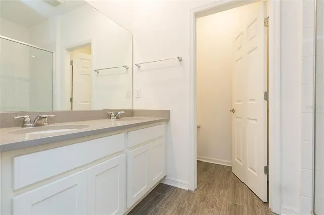 $3,000 | 1119 Lady Gouldian Court, Tampa, FL 33613