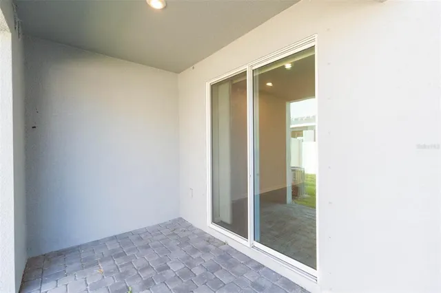 $3,000 | 1119 Lady Gouldian Court, Tampa, FL 33613