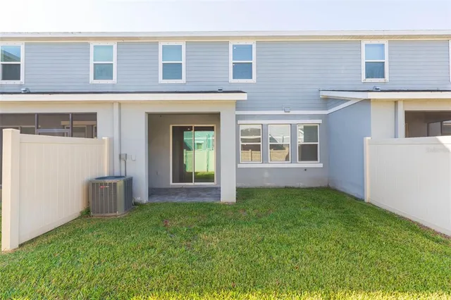 $3,000 | 1119 Lady Gouldian Court, Tampa, FL 33613