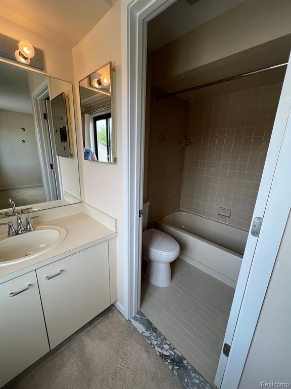 715 Eton Court Rochester Hills, MI 48307 - Photo 16 of 23