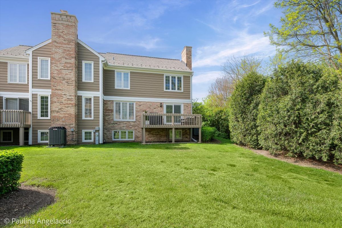 1417 West Shire Circle Inverness, IL 60067 - Photo 2 of 30