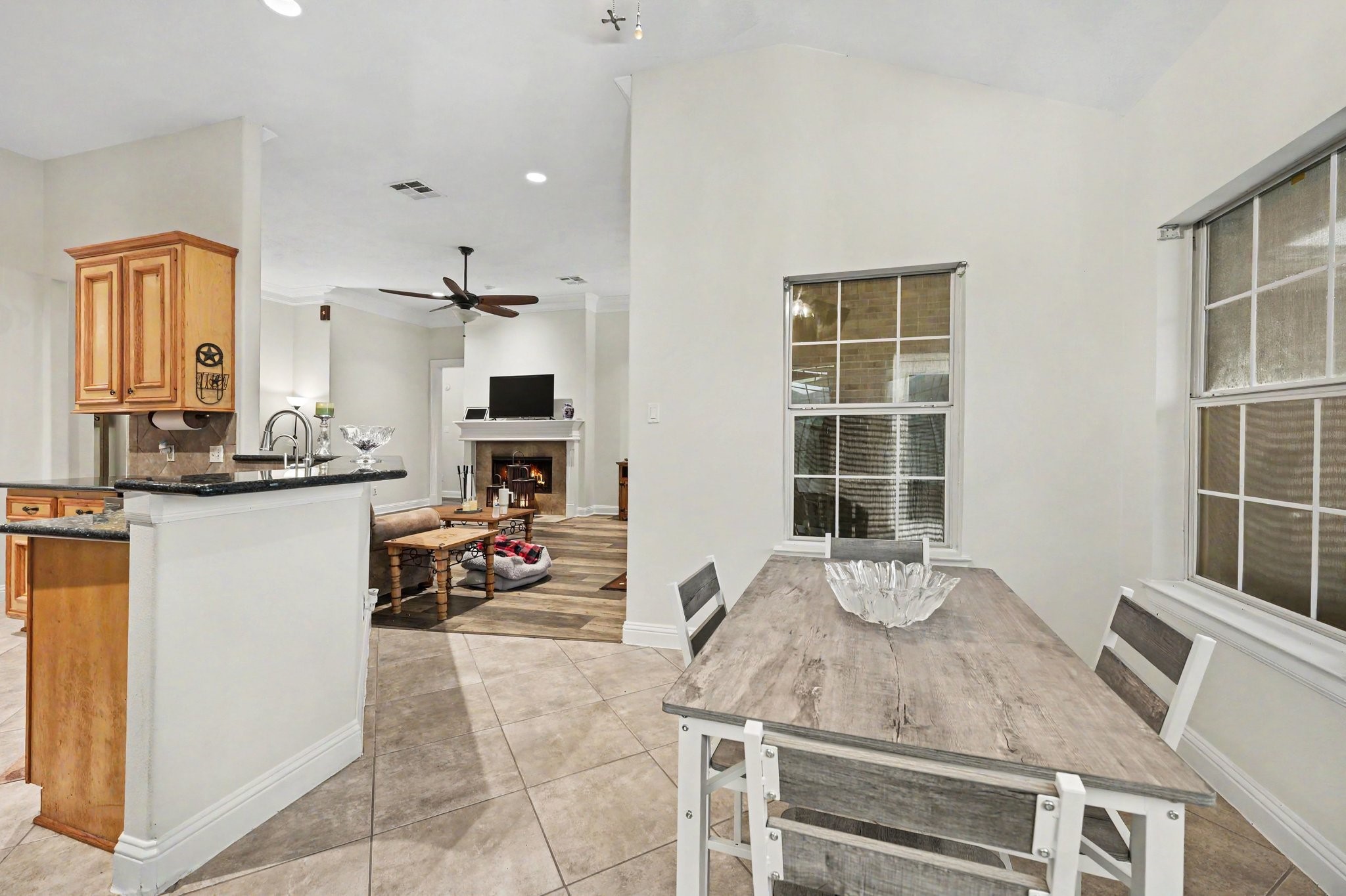 7730 Pebble Hill Lane Rosharon, TX 77583 - Photo 14 of 43