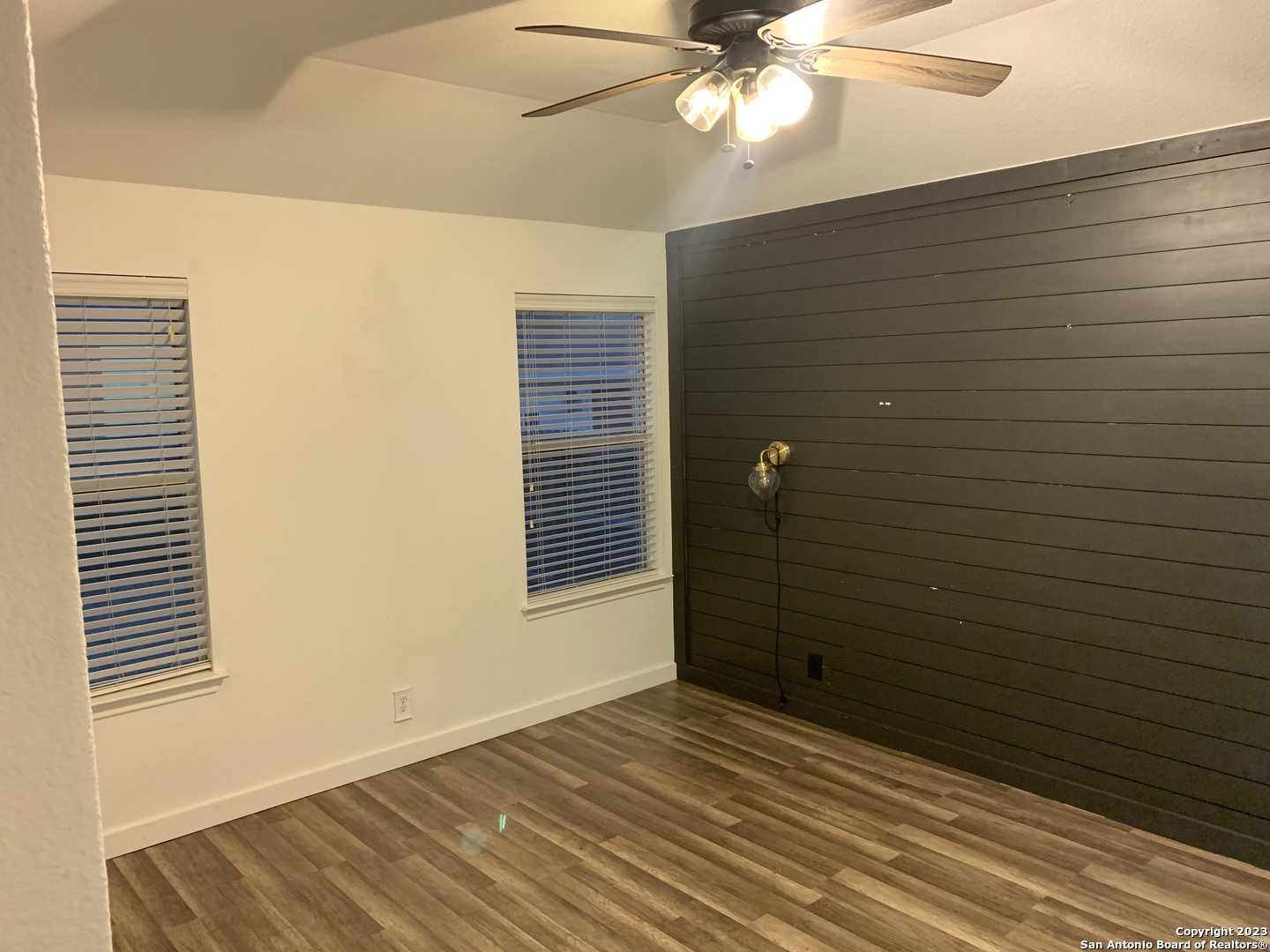 4618 Everett Loop Converse, TX 78109 - Photo 11 of 20 a view of an empty room with a bathroom