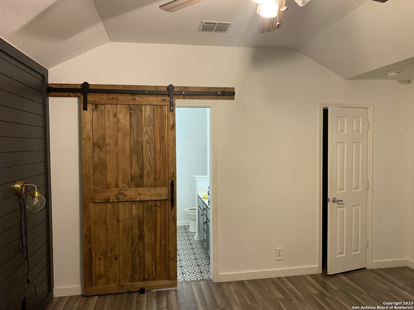 4618 Everett Loop Converse, TX 78109 - Photo 12 of 20 a view of a closet area