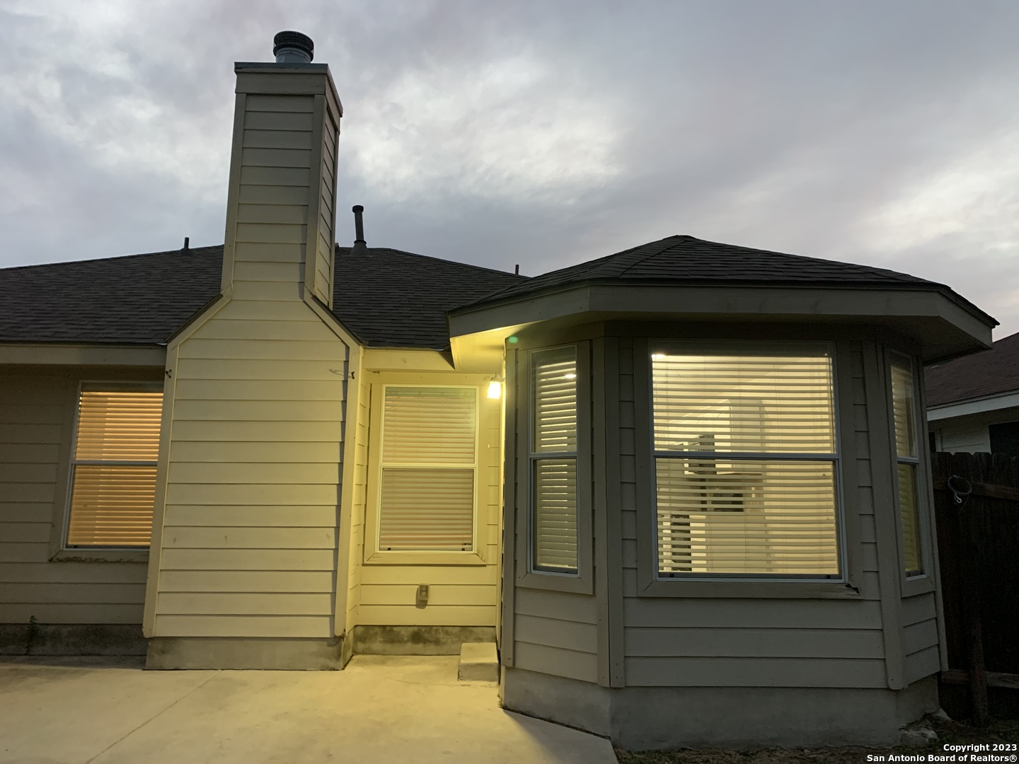 4618 Everett Loop Converse, TX 78109 - Photo 19 of 20 a front view of a house