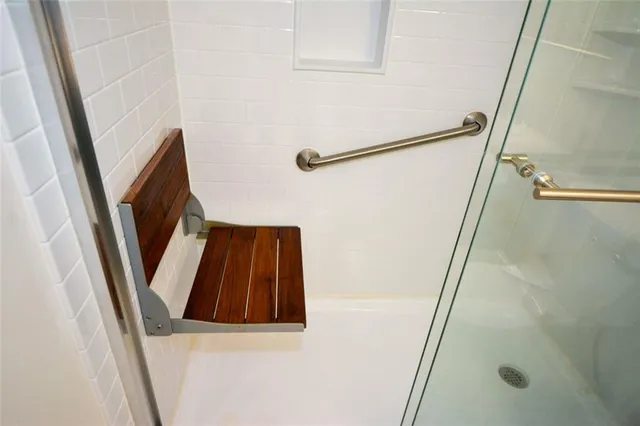 $165,000 | 4075 Woodridge Way, Tucker, GA 30084