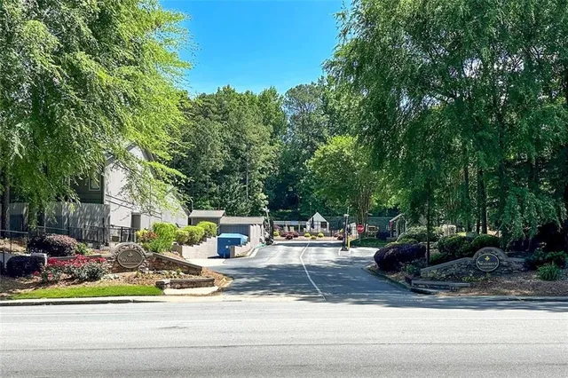 $165,000 | 4075 Woodridge Way, Tucker, GA 30084