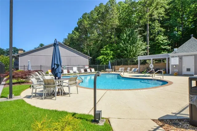 $165,000 | 4075 Woodridge Way, Tucker, GA 30084