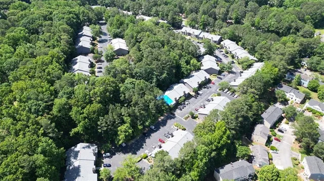 $165,000 | 4075 Woodridge Way, Tucker, GA 30084