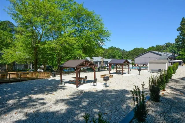 $165,000 | 4075 Woodridge Way, Tucker, GA 30084