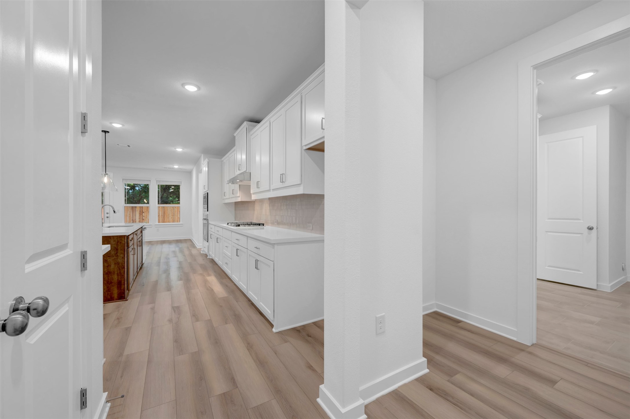 3705 Helena Way Leander, TX 78641 - Photo 8 of 40