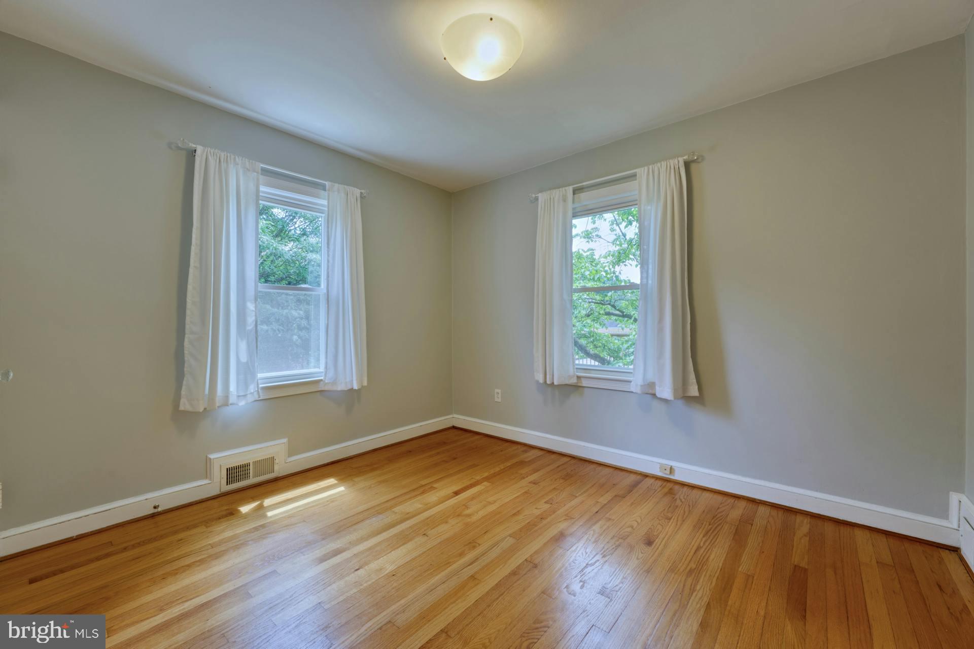 9925 Markham Street Silver Spring, MD 20901 - Photo 15 of 41 Bedroom 1 - Main Level