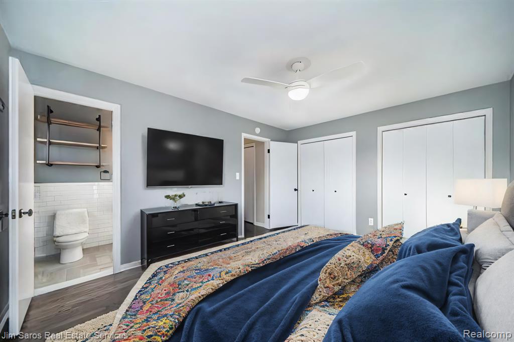 886 Harcourt Road, Unit UPPR Grosse Pointe, MI 48230 - Photo 8 of 11
