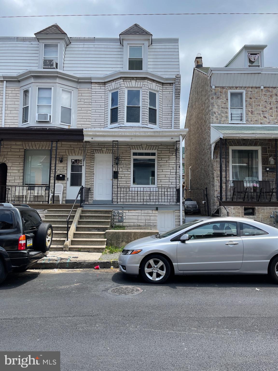923 Locust Street Reading, PA 19604 - Photo 1 of 19 Gallery Image 1