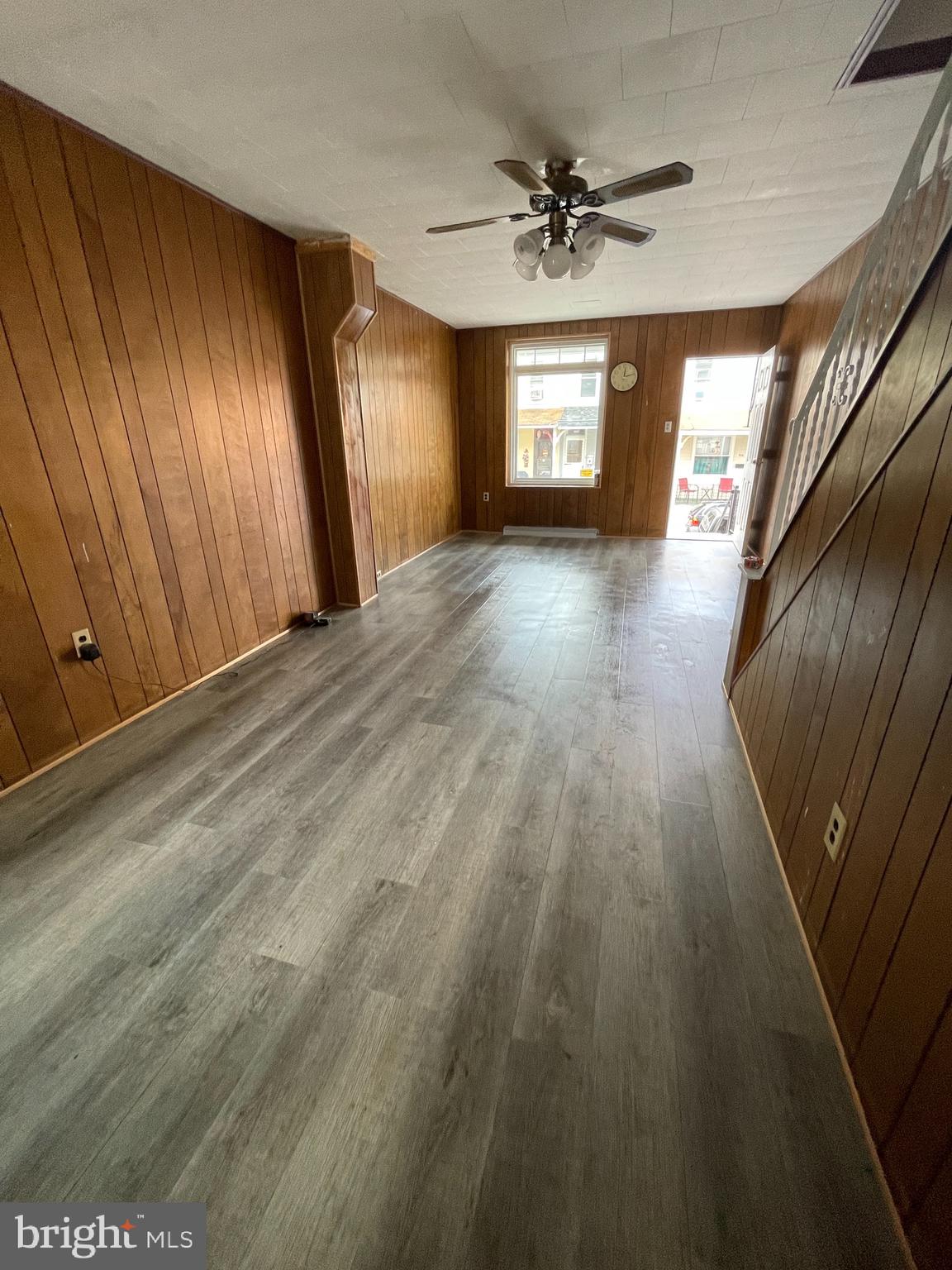 923 Locust Street Reading, PA 19604 - Photo 2 of 19 Gallery Image 2