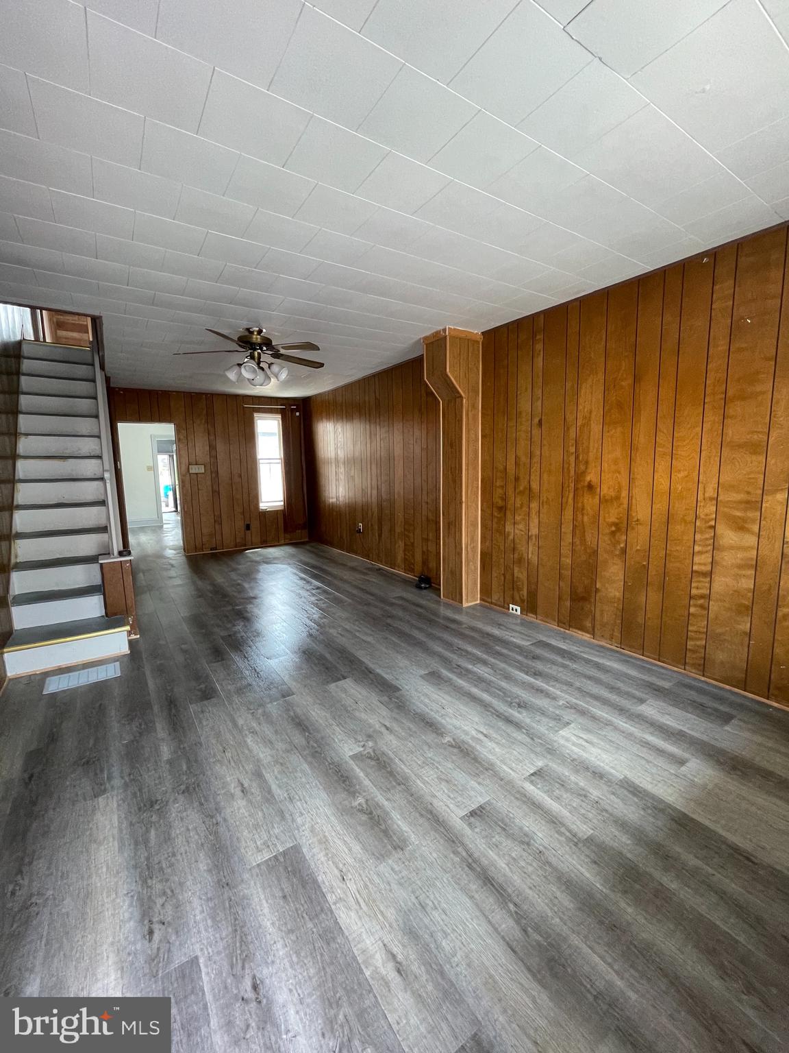 923 Locust Street Reading, PA 19604 - Photo 3 of 19 Gallery Image 3
