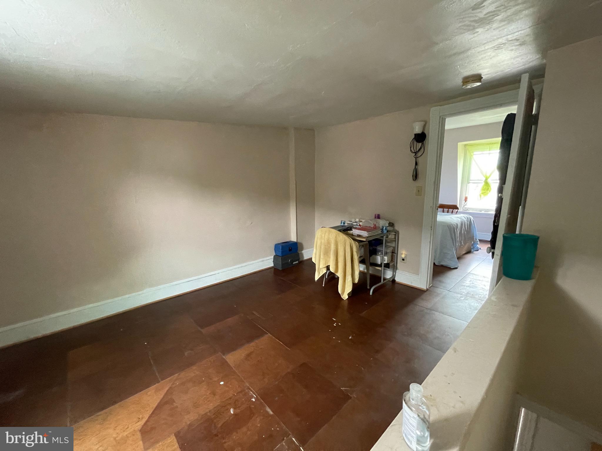 923 Locust Street Reading, PA 19604 - Photo 8 of 19 Gallery Image 8