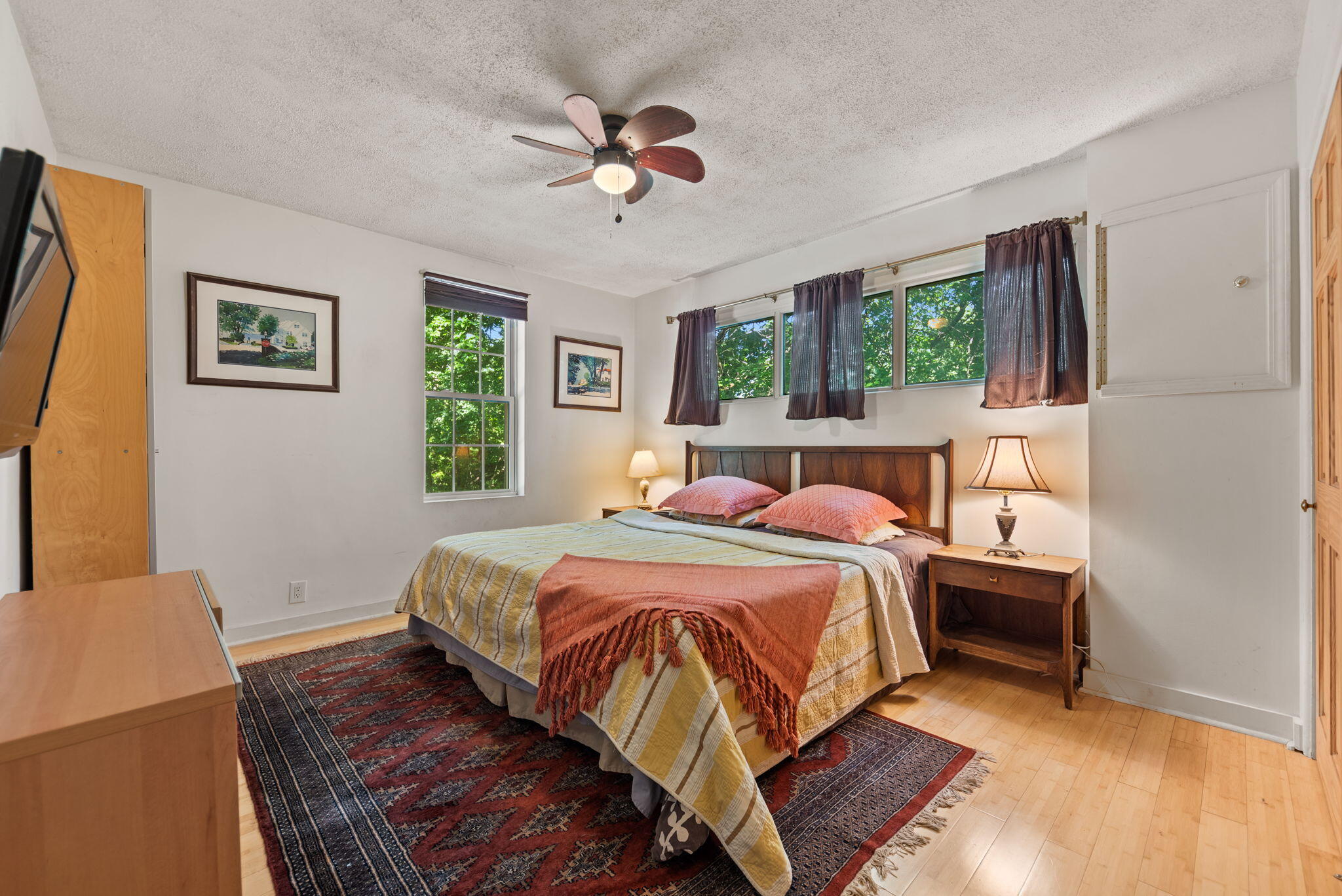 702 North Karwick Road Michigan City, IN 46360 - Photo 17 of 22 2048x1367
