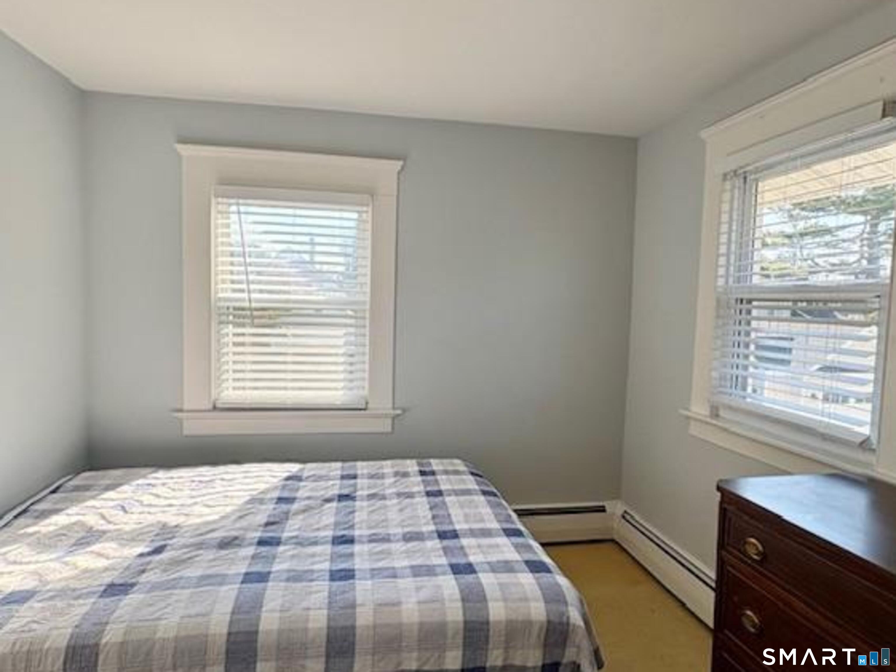 33 Wilford Road Branford, CT 06405 - Photo 8 of 17