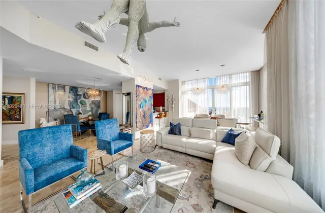 $1,995,000 | 1155 Brickell Bay Drive, Unit PH303, Miami, FL 33131